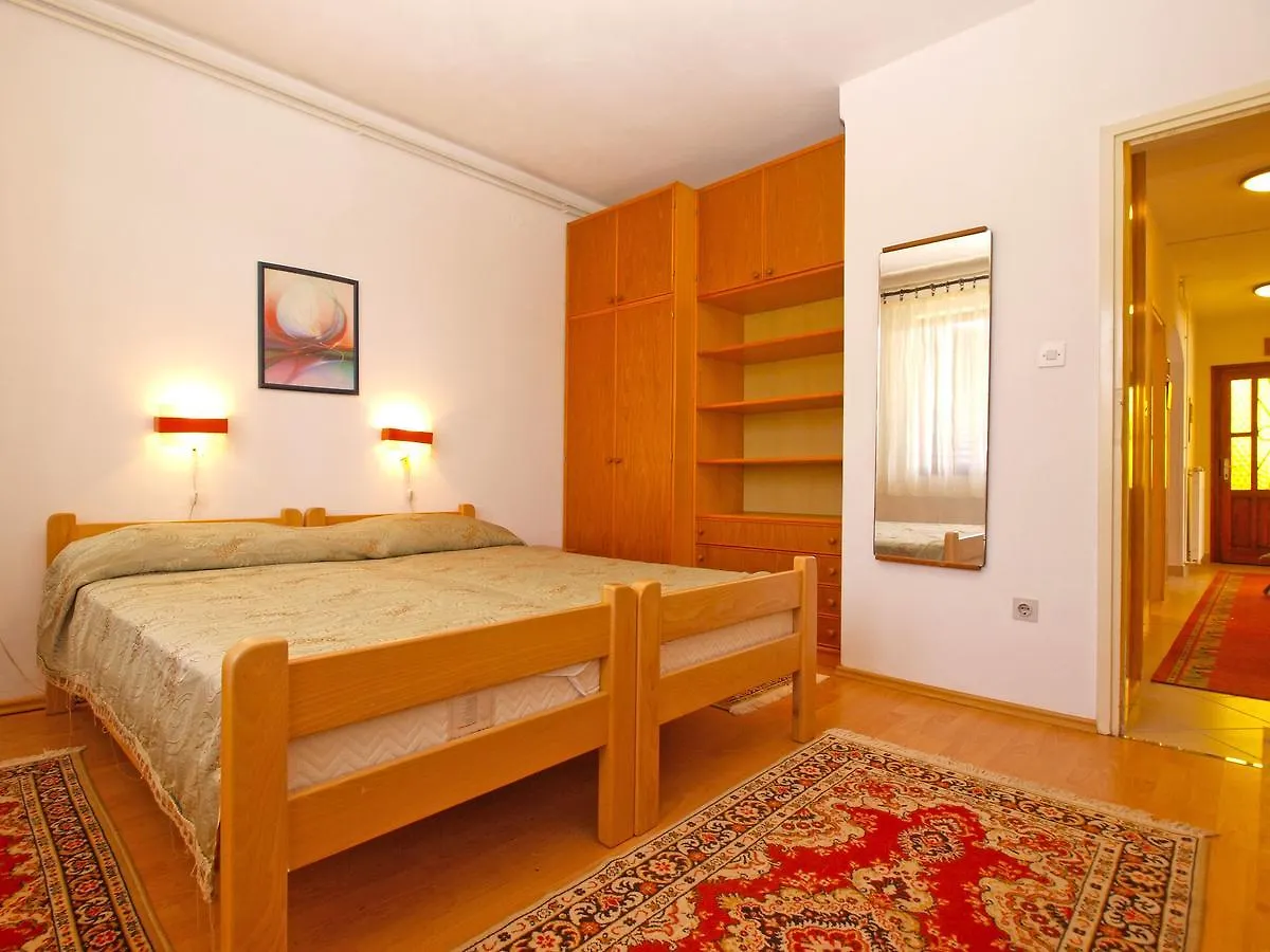 Apartment Giovanna 1557 Banjole